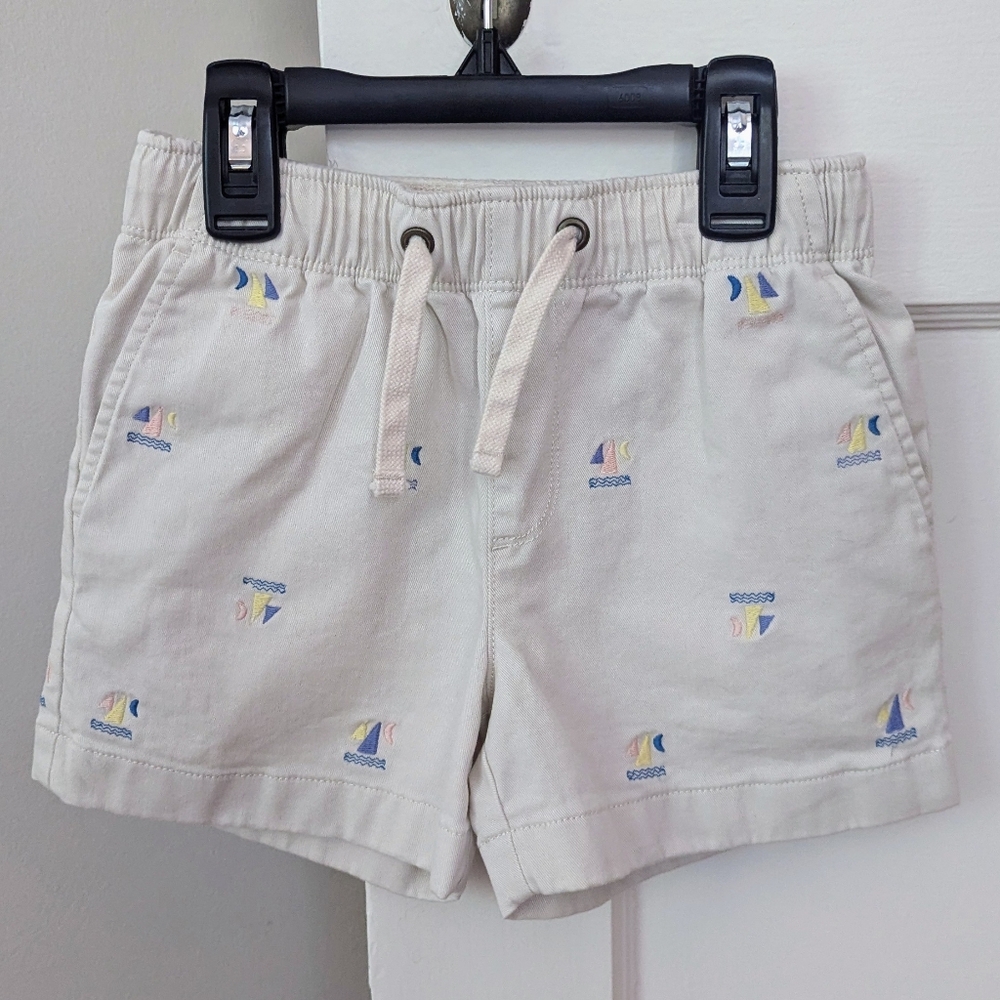 J.Crew dock shorts in light khaki with sailboats
